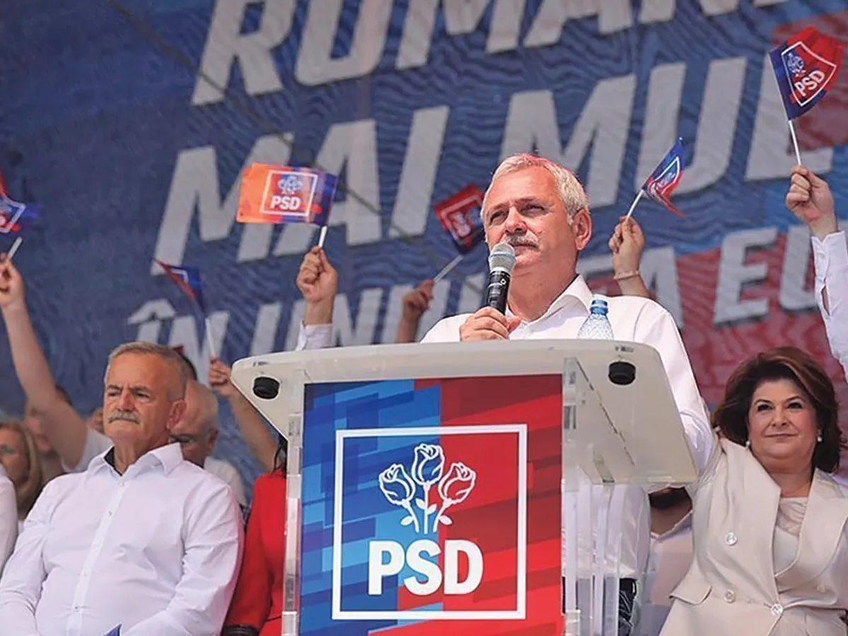 Liviu Dragnea l-a ținut aproape pe Dâncu, care se afișa cu juniorul fostului șef PSD la meciuri de fotbal