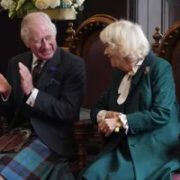 Compozitorului scoţian Patrick Doyle i-a fost comandată una dintre cele 12 compoziţii noi pentru ceremonia în cadrul căreia Charles şi regina consoartă Camilla vor fi încoronaţi la Westminster Abbey - Foto: Profimedia Images