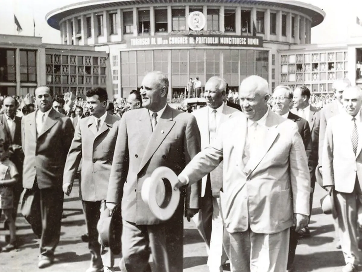 Dej, Ceaușescu și Hrușciov. Sursa: CC al PCR