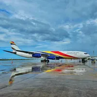 Un avion românesc, blocat pe o pistă în Franța. Ar fi folosit la traficul de persoane - Economedia / imagine cu caracter ilustrativ