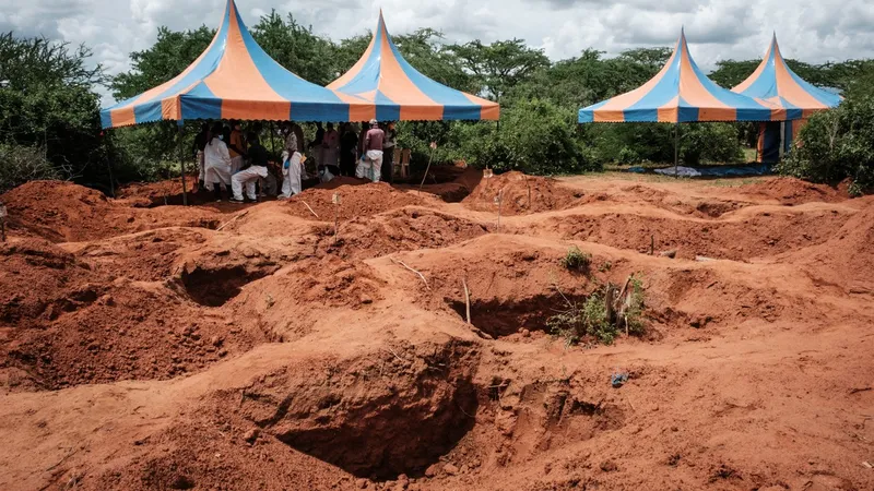 Cadavrele a 201 adepți ai unei secte au fost descoperite în gropi comune, în Kenya Foto: Profimediaimages.ro