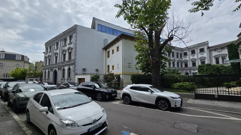 Realitatea Plus, televiziunea poporului, e la doi pași de Palatul patronului, Maricel Păcuraru. Sursă foto: Newswweek România