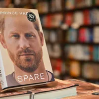 Cartea Prințului Harrt este deja un bestseller mondial