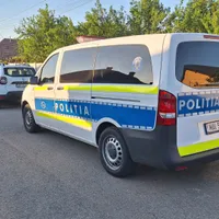 Percheziții pentru găsirea unor porumbei în valoare de 2,5 milioane de euro, în Mehedinți - Foto: Actual Mehediniti