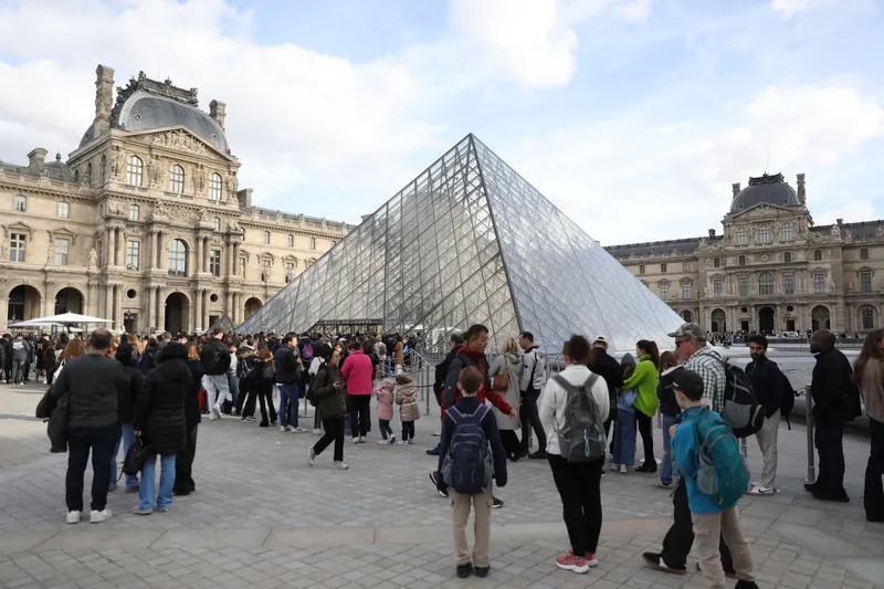 Muzeul Luvru Franța - Foto: Profimedia Images