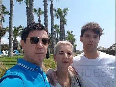 Mihai Leu împreună cu soția sa Anna Leu și fiul lor Marco - Foto: Arhiva personala