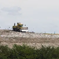 Poluarea de la gropile de gunoi este o mare problemă a Bucureștiului. Foto Inquam Photos/Cornel Putan