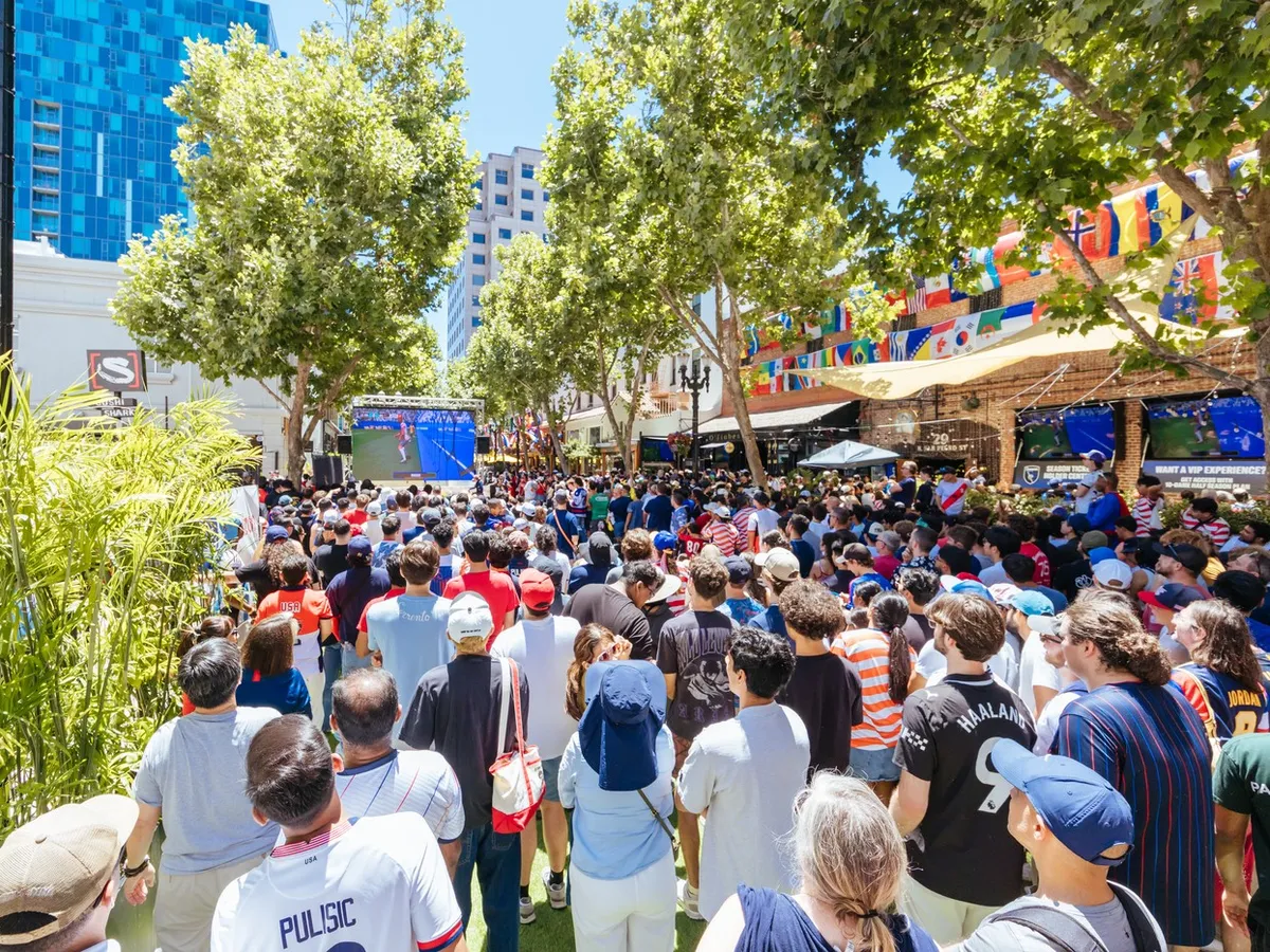Fan Zone în San Jose - Foto: Profimedia Images (Imagine cu rol ilustrativ)