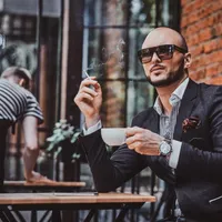 Atenție, fumători! În „Capitala Modei” s-a interzis și fumatul pe stradă. Cât e amenda - Foto: freepik.com - Imagine cu rol ilustrativ