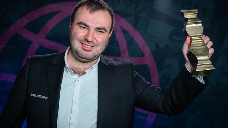 Trofeul Superbet Chess Classic 2021, câștigat de marele maestru azer Shakhriyar Mamedyarov. / Foto: news.ro