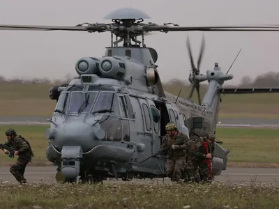 România ia 12 elicoptere militare Caracal din Franța - Foto: Profimedia Images (imagine cu rol ilustrativ)