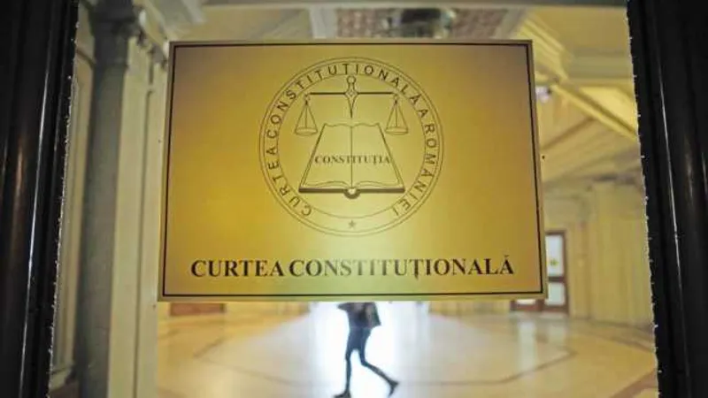 CCR: Parlamentarii pot depune semnăturile la o moţiune de cenzură prin fax/fotocopiere/scanare. / Foto: adevarul.ro