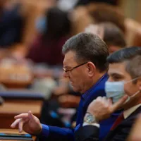 Dumitru Coarnă nu poartă mască în Parlament. Foto Inquam Photos/George Călin