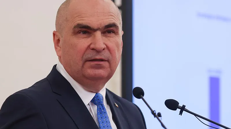 Liderul interimar Ilie Bolojan, în conferinţă de presă - Foto: INQUAM PHOTOS/George Călin