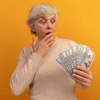 Pensie privată va putea fi retrasă doar programată. În ce condiții pot pensionarii să ia banii? Foto: Freepik (fotografie cu caracter ilustrativ)