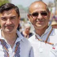 Mihai Chirica și directorul DRPTD, Vasile Tiron Foto: ziarudeiasi.ro