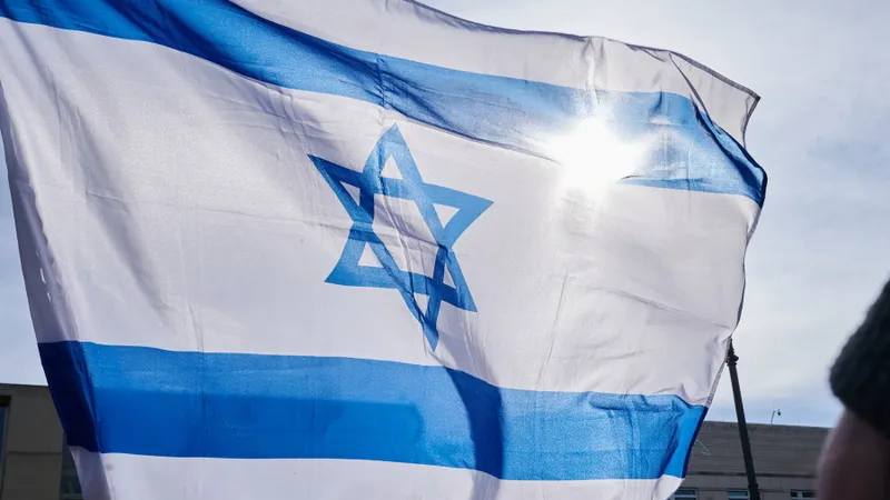 Bilanţul victimelor israeliene a ajuns la 350 de morţi. Atacurile persistă în satele din sudul ţării Foto: Profimedia Images