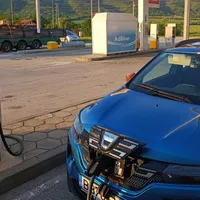 Cât a plătit un clujean după ce și-a încărcat mașina electrică la o stație a primăriei - Foto: B1TV