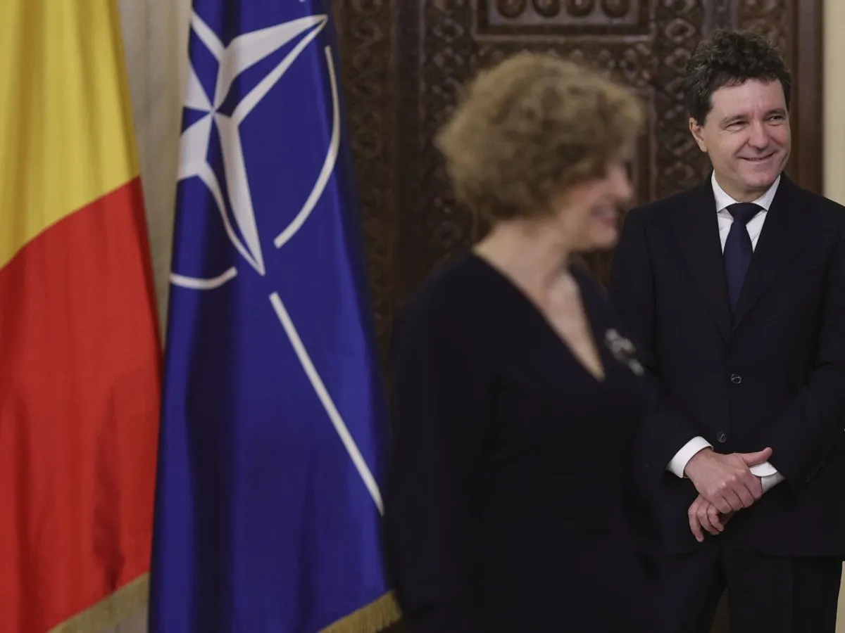 Oana Gheorghiu a fost întrebată ce îi lipseşte preşedintelui Nicuşor Dan. &quot;Aici ne deosebim!&quot;