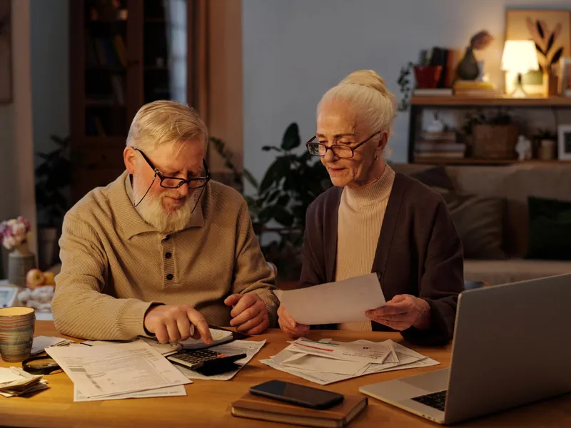 Foto: Pensionarii vor plăti contribuții sociale timp de trei ani Sursa: Freepik