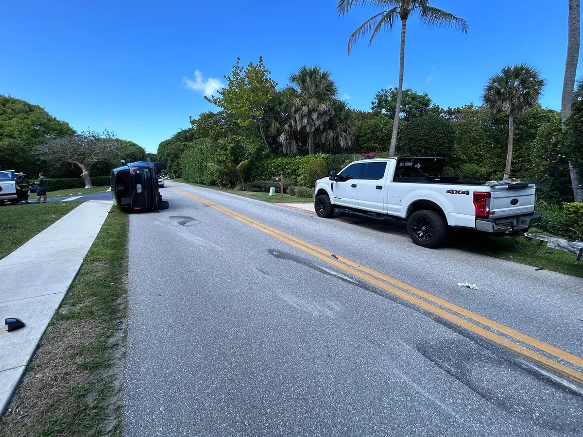 Celebrul jucător de golf Tiger Woods, arestat după ce s-a răsturnat cu mașina. Ce acuzații serioase i se aduc