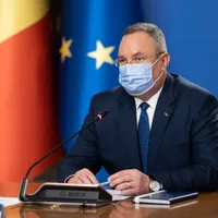 Mai multe pagini din teza de doctorat a lui Nicolae Ciucă ar fi fost „copy-paste”. FOTO: gov.ro