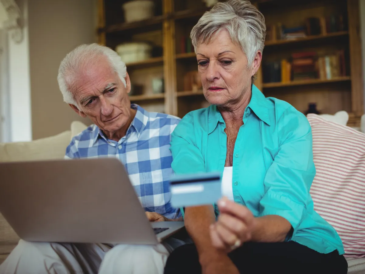 Foto: Pensionarii trebuie să se înscrie pentr tichete de energie Sursa: Freepik (rol ilustrativ)