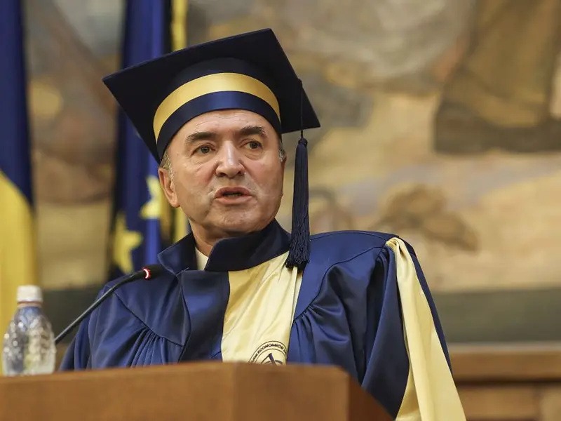 Care e situaţia lui Tudorel Toader, în alegerile la funcţia de rector de la Universitatea din Iaşi - Foto: INQUAM PHOTOS / Sabin Cirstoveanu