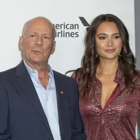 Bruce Willis cu soția sa - Foto: Pofimedia Images