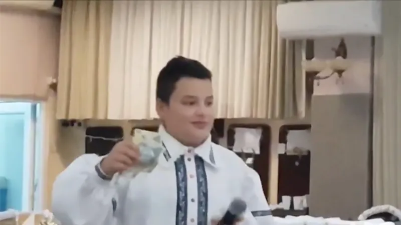 Corin Pop, minor care cântă pentru PSD, cu șomoiogul de bani la nuntă/FOTO: youtube.ro