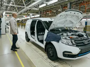 Rușii încep producția Dacia Logan MCV electrică. Se numește Lada e-Largus, are până la 163 cai - Foto: kommersant.ru