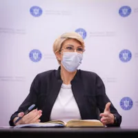 Raluca Turcan propune cinci proiecte de modificare a pensiilor/Foto: Facebook