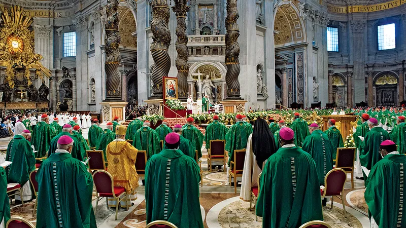 Papa Francisc conduce slujba de deschidere a Căii Sinodale la Bazilica Sfântul Petru, Vatican