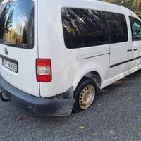 Polițiștii au tras focuri de armă pentru a prinde un tânăr beat și fără permis. El furase o mașină Foto: IPJ Suceava