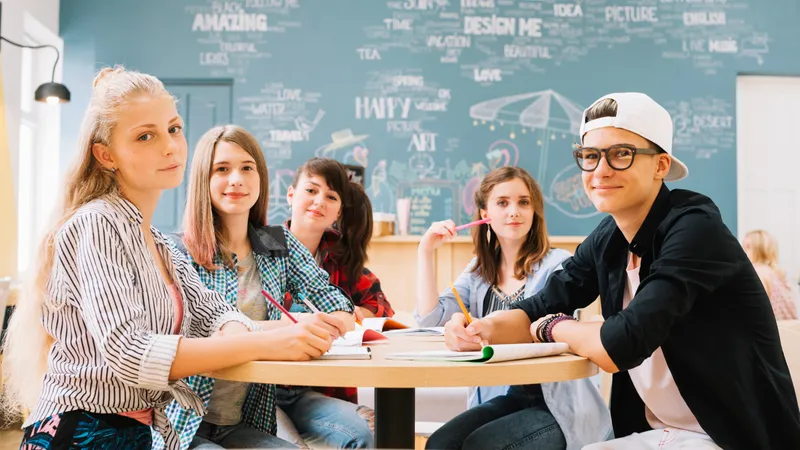 Bursele elevilor se lasă așteptate de 2 luni. Când se fac plățile pentru bursele școlare și sociale? Foto: Freepik (fotografie cu caracter ilustrativ)