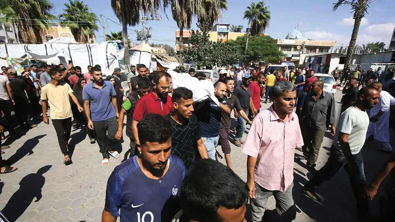 Rudele palestinienilor care și-au pierdut viața din cauza atacurilor israeliene - Foto: Profimedia Images