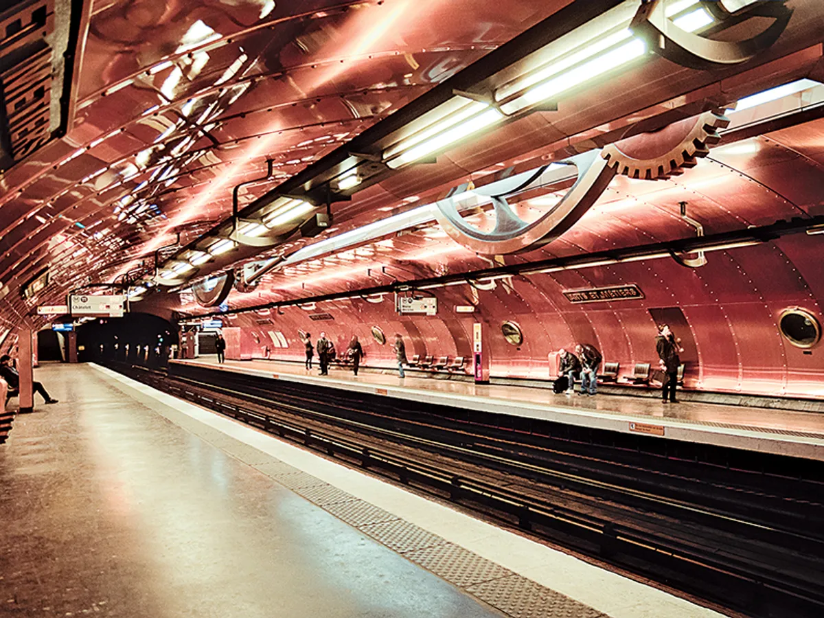 Stația de metrou Arts et Métiers, Paris, Franța