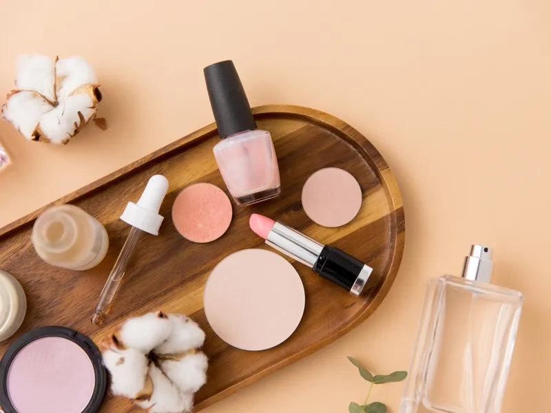 Norme mai permisive pentru substanțele cancerigene din cosmetice. Unele ne pot afecta grav Foto: Freepik (fotografie cu caracter ilustrativ)