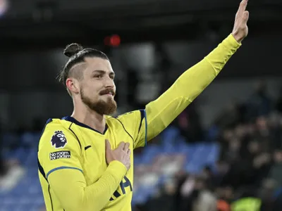 Radu Drăgușin are bagajele făcute! A zis ”DA” pentru plecarea de la Tottenham