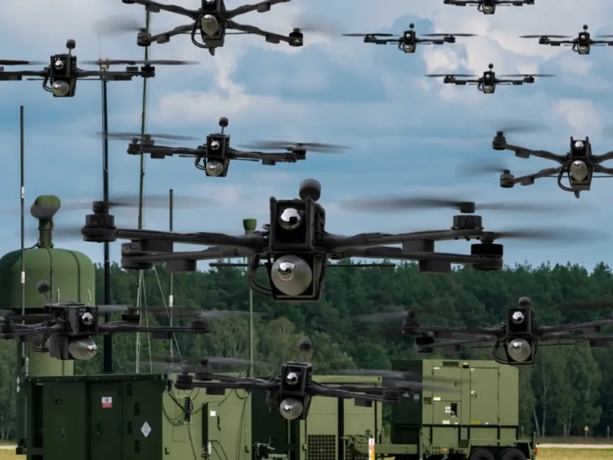Drone autonome cu inteligență artificială - Foto: Swarm