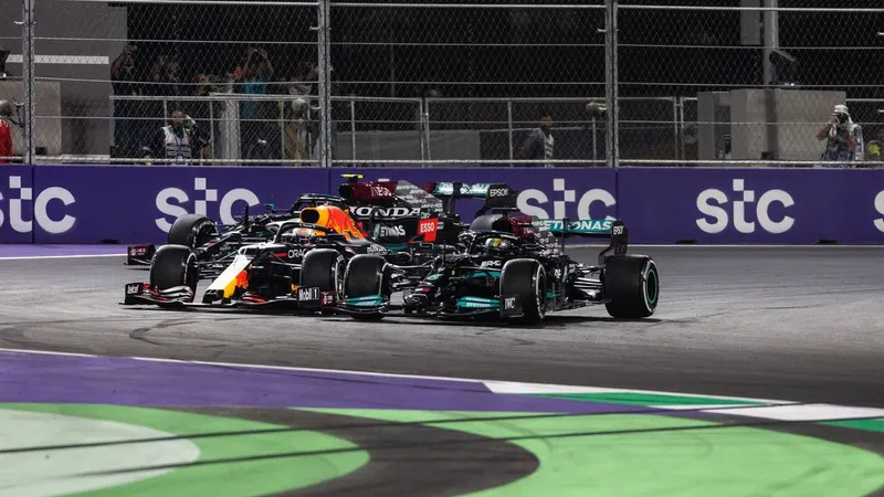 Zero puncte, între Hamilton și Verstappen. / Foto: f1i.autojournal.fr