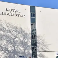 15 turiști cazați într-un hotel de 3 stele din Mamaia au ajuns la spital cu toxiinfecție alimentară - Foto: Facebook(imagine cu rol ilustrativ)