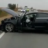 Un cap de pod nu a vrut să sară din fața unui Audi A6. / Foto: Info Trafic 24, Facebook