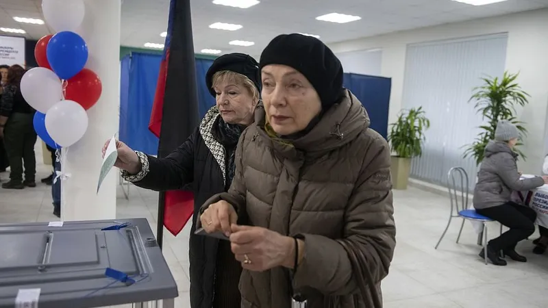 Vot regizat în alegerile din Rusia. Vladimir Putin se pregăteşte pentru un nou mandat - Foto: Profimedia Images