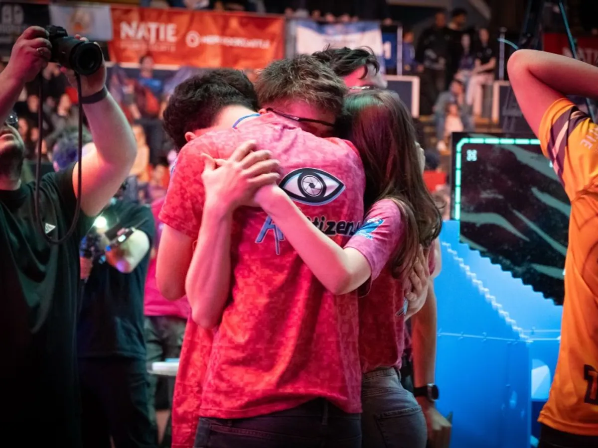 Două echipe din Focșani vor reprezenta România la Campionatul Mondial de Robotică din America