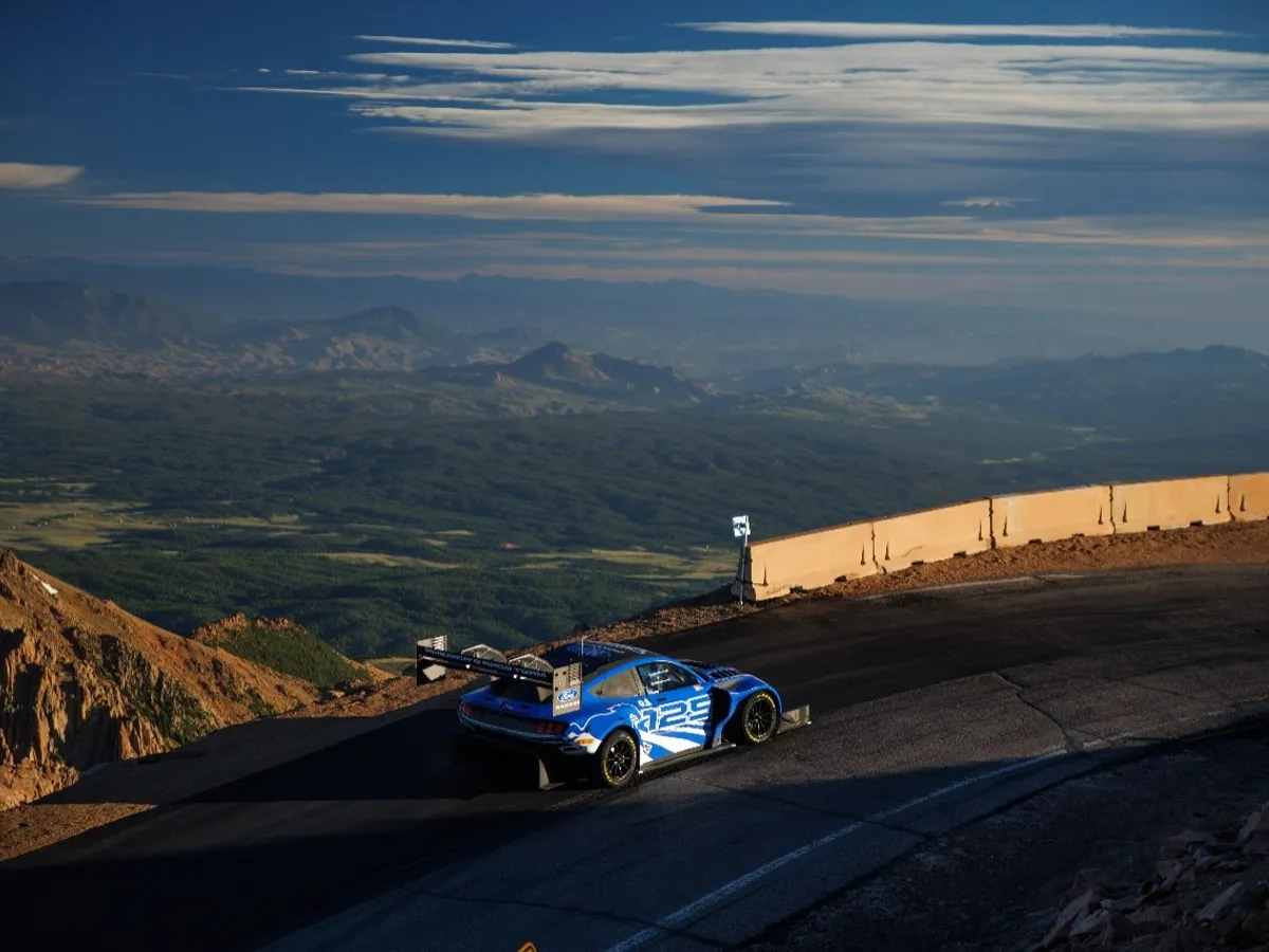 Ford Super Mustang Mach-E, la Pikes Peak 2026 - Foto: Ford Racing