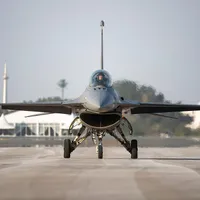 VIDEO Câștigăm lupta aeriană. Bulgaria are doar 5 avioane F-16. România defilează cu 32 de F-35 - Foto: Profimedia Images