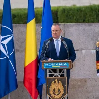 Nicolae Ciucă despre suferinţa victimelor Colectiv - Foto: Facebook/Nicolae Ionel Ciucă