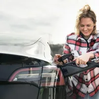 Tesla, anchetată pentru date tehnice mincinoase, alături de alți 3 producători de mașini electrice - Foto: Profimedia Images (Imagine cu rol ilustrativ)