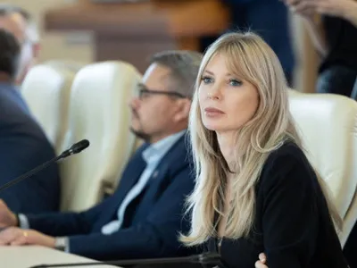 Senatoarea PSD Victoria Stoiciu a demisionat din partid: „Nu voi gira niciodată normalizarea fascismului”. Grindeanu: „E democrație”
